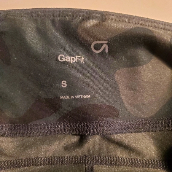 Camo capris yoga pants - Picture 3 of 3